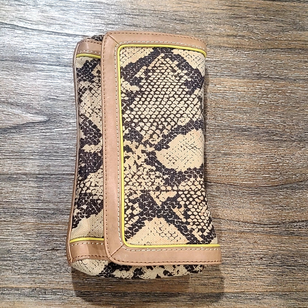 Anne Taylor Clutch